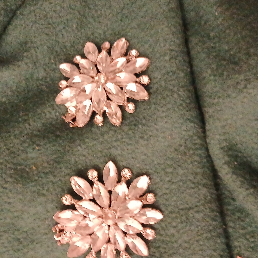 Silver clip on shoe clips